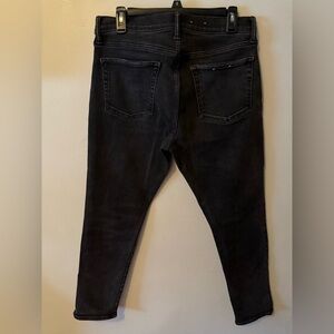GAP Men’s Black weathered Skinny Jeans